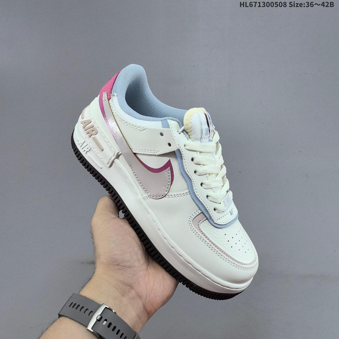 NIKE WMNS Air Force 1 Shadow - foto 3