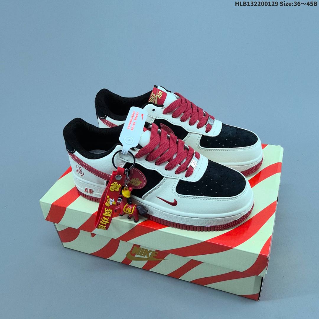NIKE AIR FORCE 1‘07 LV8