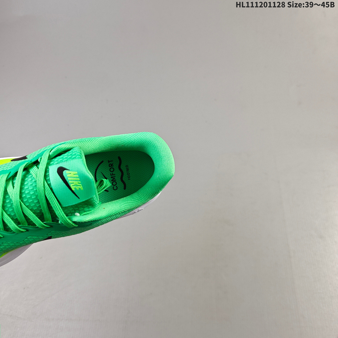 Nike REVOLUTION 8 -301 - foto 2