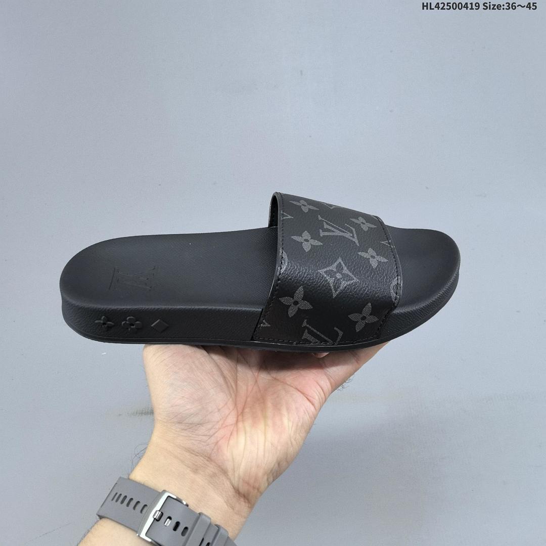 LOUIS VUITTON LV ID Size 45 - foto 3