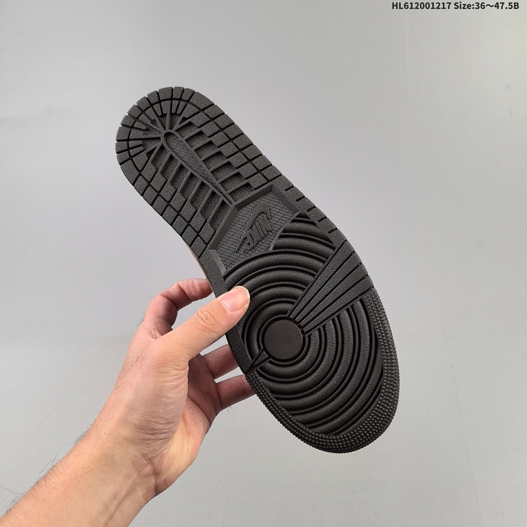 Nike Air Jordan 1 x Travis Scott AJ1 - foto 4