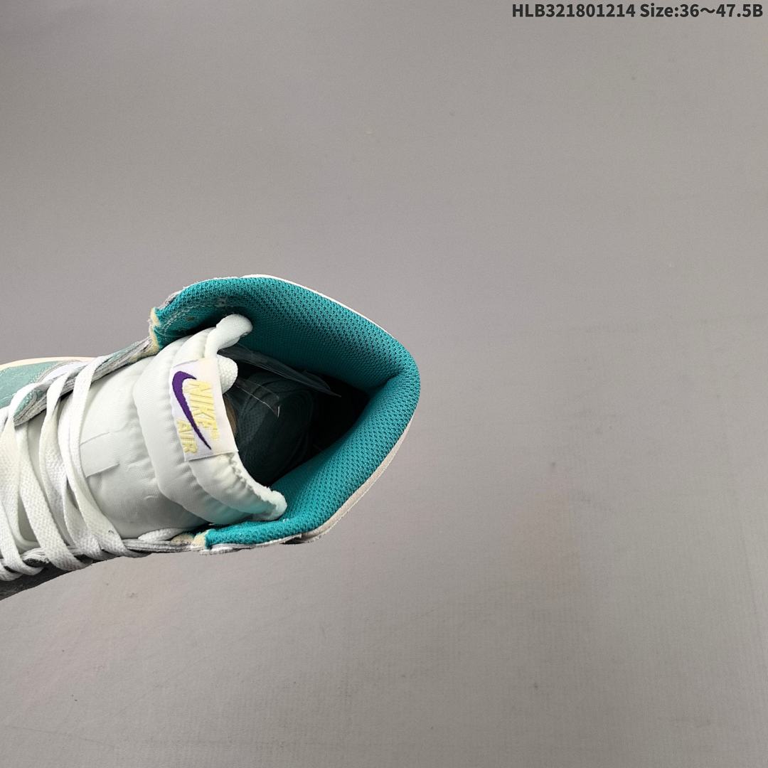 Nike Air Jordan 1 Retro High OG AJ1 · - foto 2