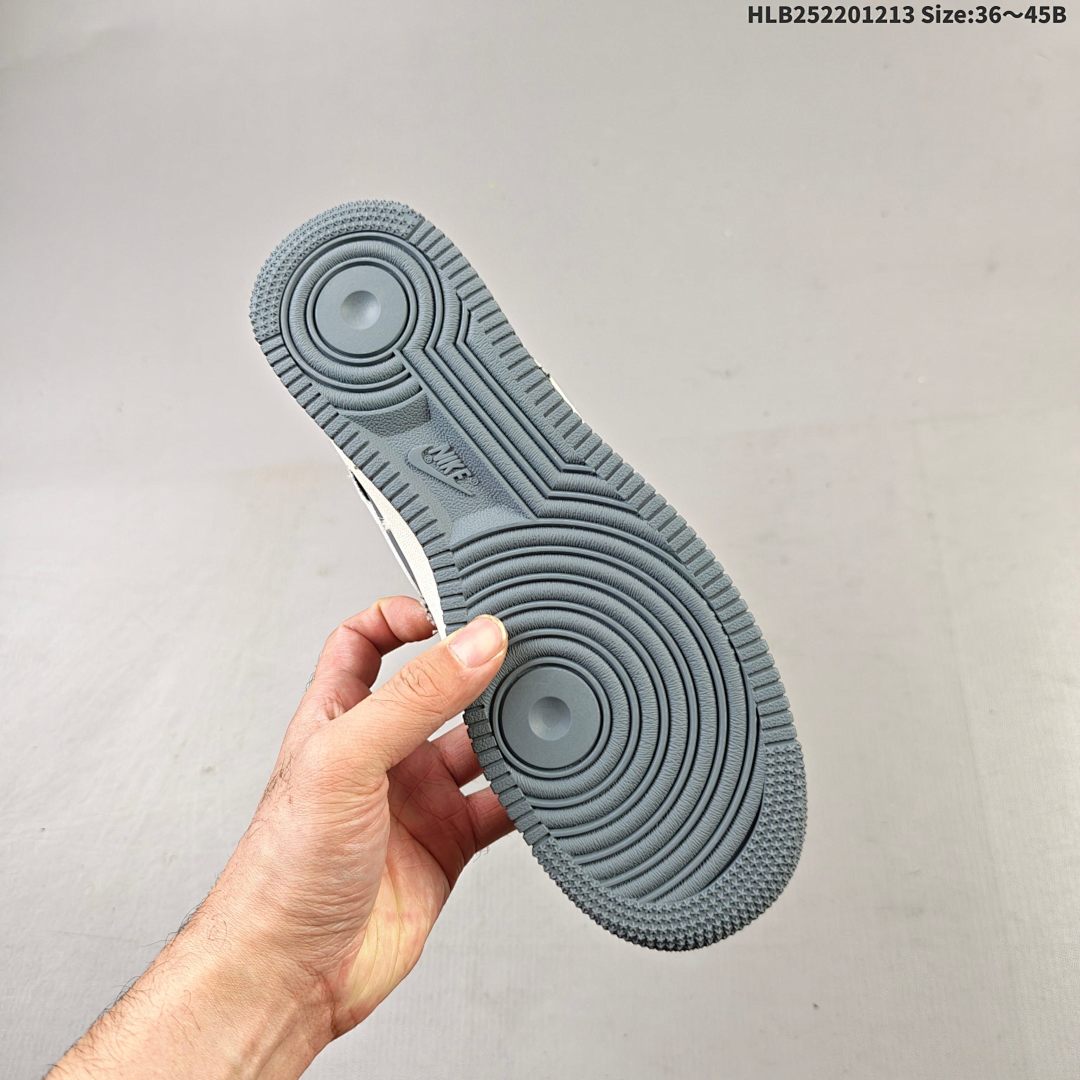 Nike Air Force 1 Low Supreme - foto 4