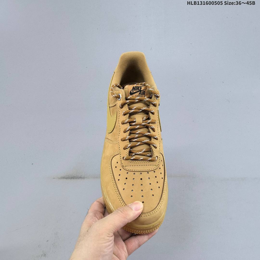 NIKE AIR FORCE 1‘07 LV8 - foto 5