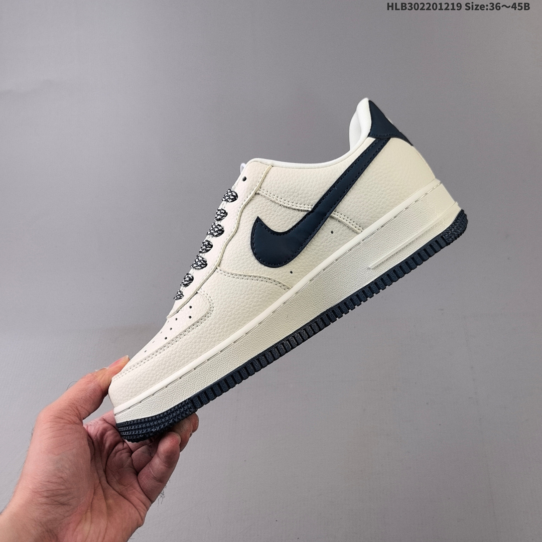 Nike Air Force 1 Low 07 x The North Face - foto 3