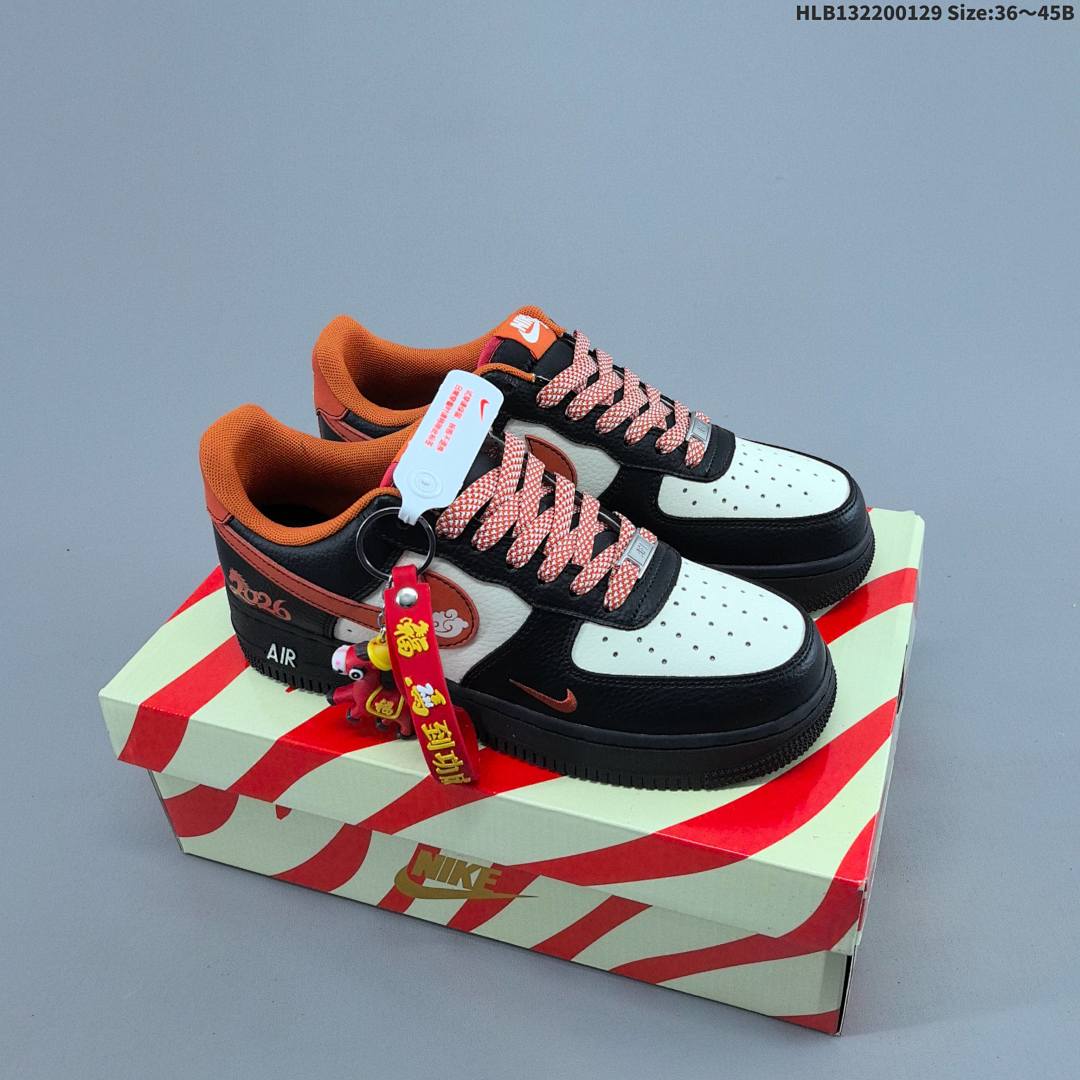 NIKE AIR FORCE 1‘07 LV8 - foto 2