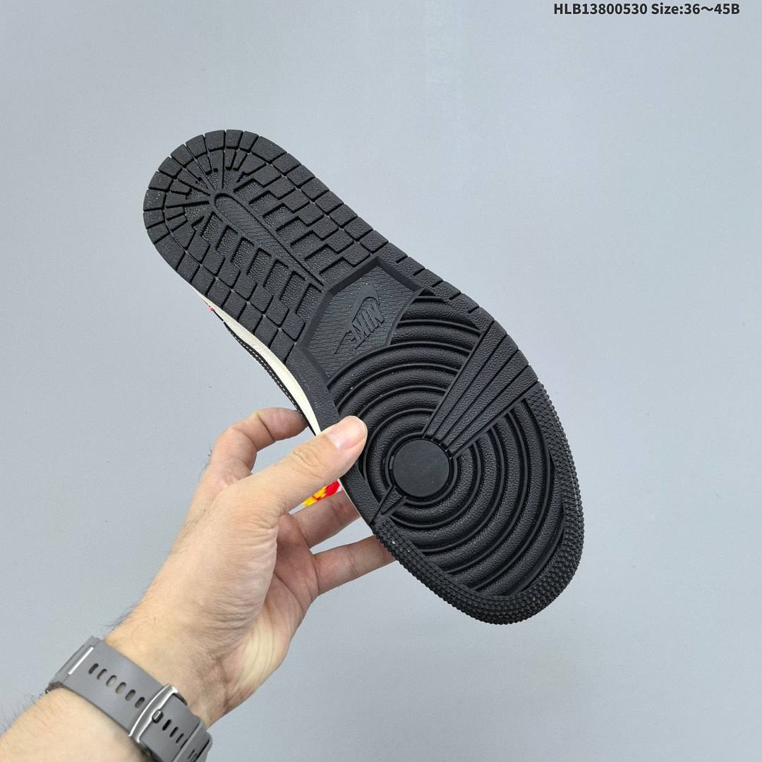 Nike Air Jordan 1 x Travis Scott AJ1 ‘DIY’ - foto 7