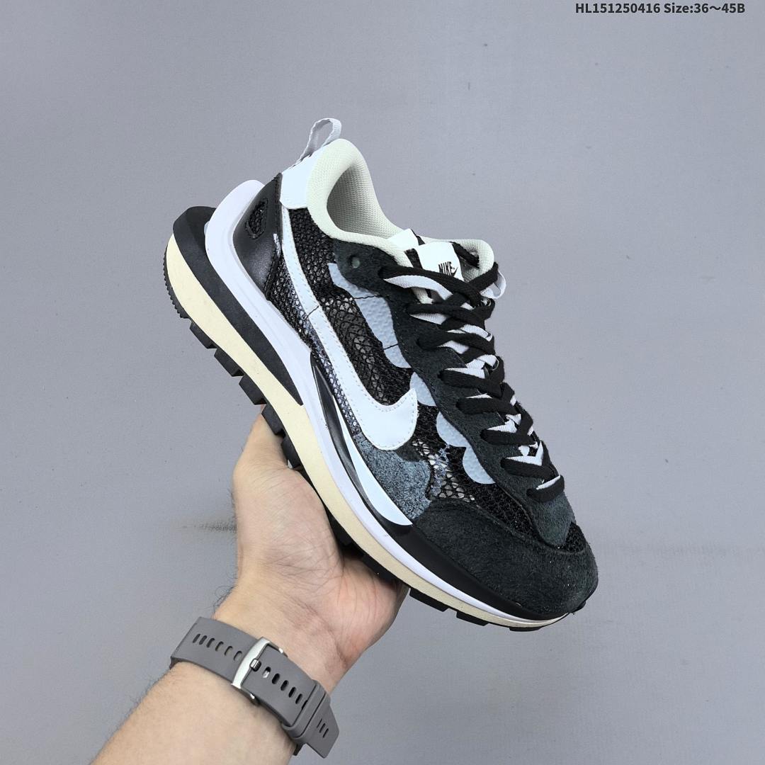 Sacai X NIKe vaporWaffle 3.0 Pegasus VaporFly - foto 3
