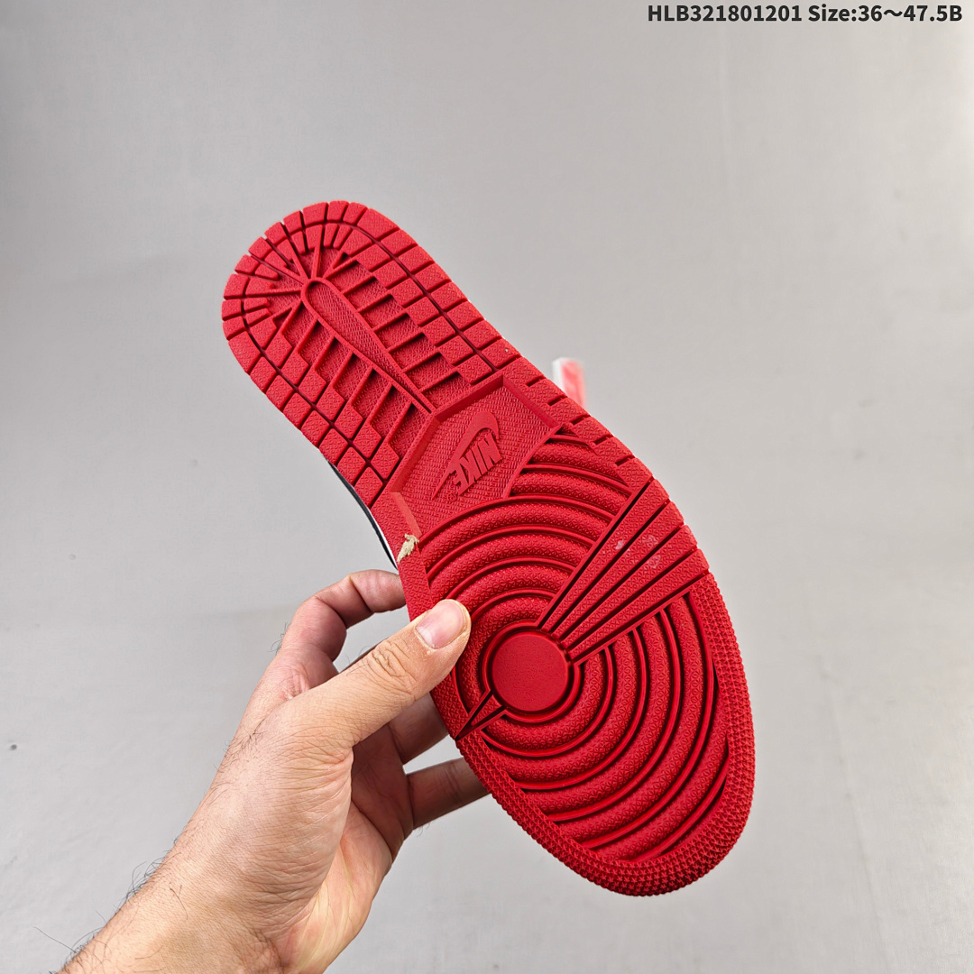 Nike Air Jordan 1 Retro High OG AJ1 · - foto 4