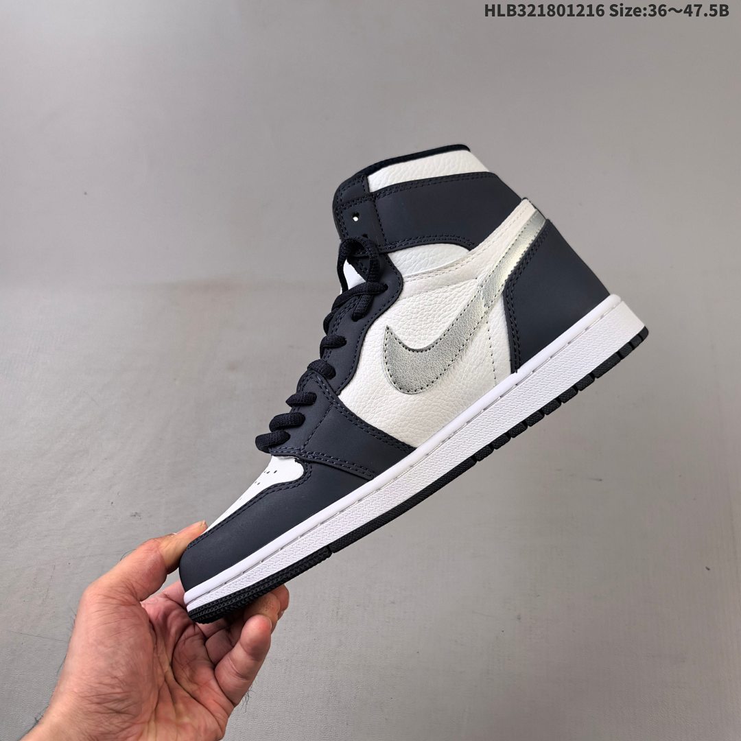 Nike Air Jordan 1 Retro High OG AJ1 · - foto 7