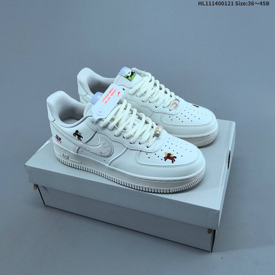 NIKE AIR FORCE 1‘07 LV8