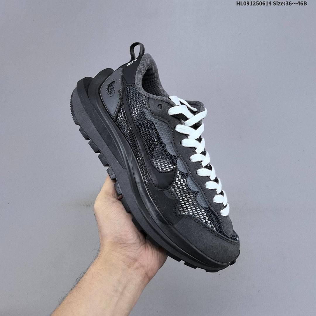 Sacai X NIKe vaporWaffle 3.0 Pegasus VaporFly - foto 3