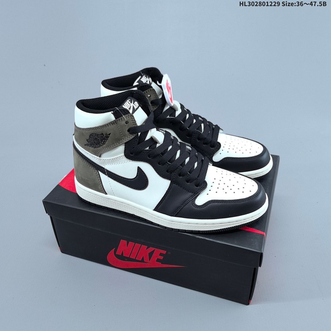 Nike Air Jordan 1 Retro High OG AJ1 · - foto 7